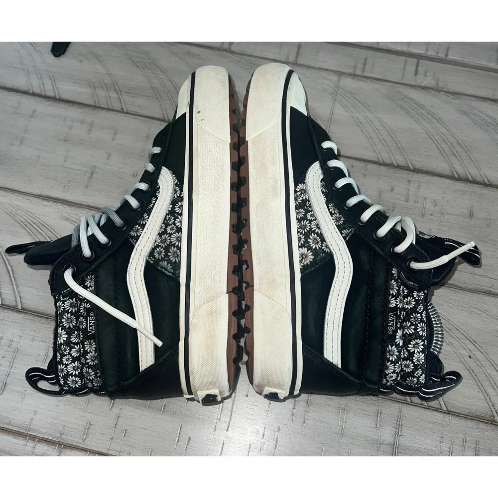 Vans SK8 HI MTE 2 Women's Size 6 Waterproof Black Floral Hiking Boots